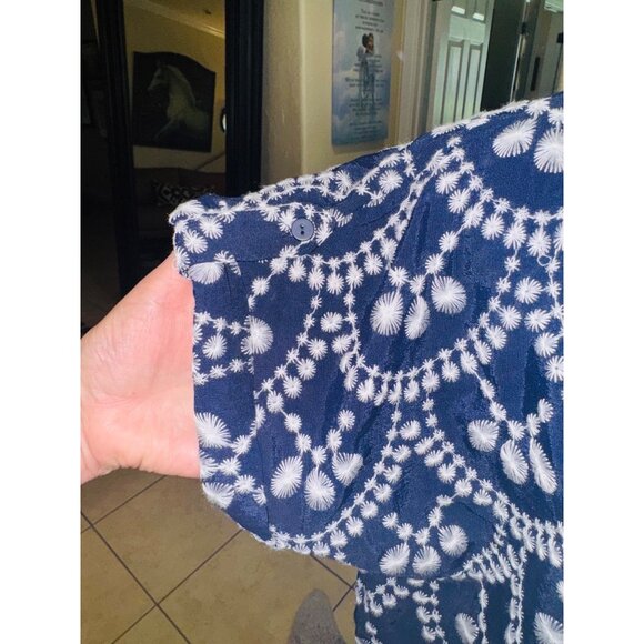 Fig + Flower Boho Embroidered Womens Blue & White Button-Up Shirt L Prairie - Picture 8 of 10